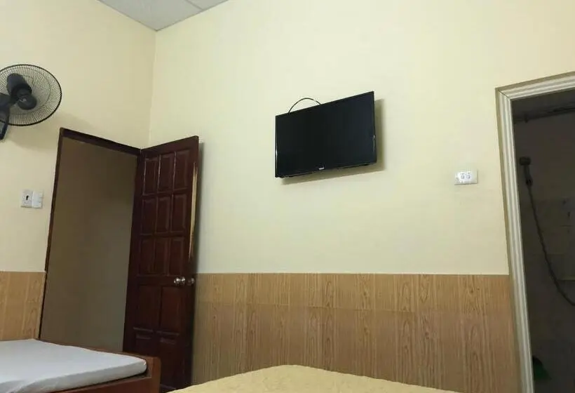 اتاق استاندارد سه نفره, V A Motel