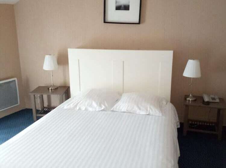 Номер Стандарт, L Hostellerie De La Rivière