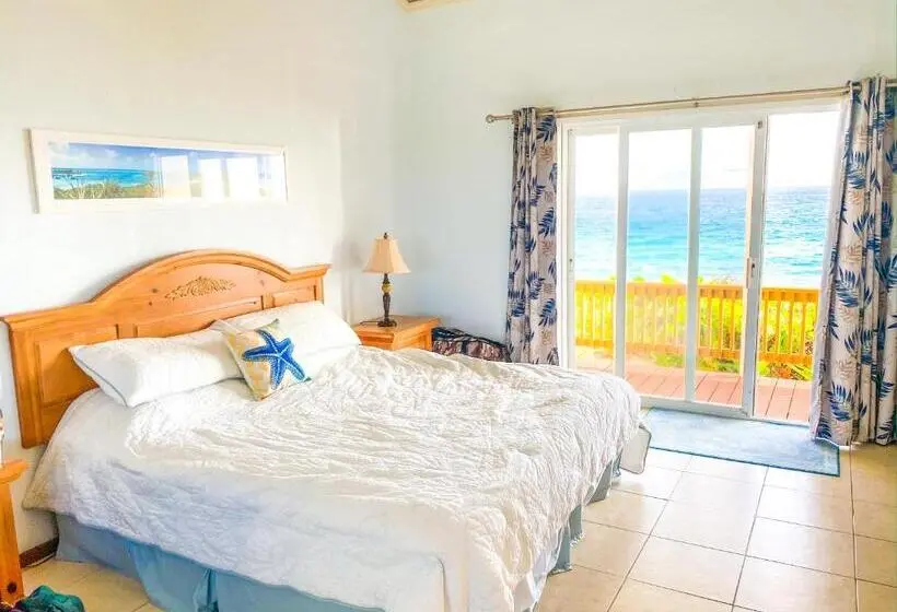 اتاق لوکس با بالکن و چشم‌انداز دریا, St Francis Resort
