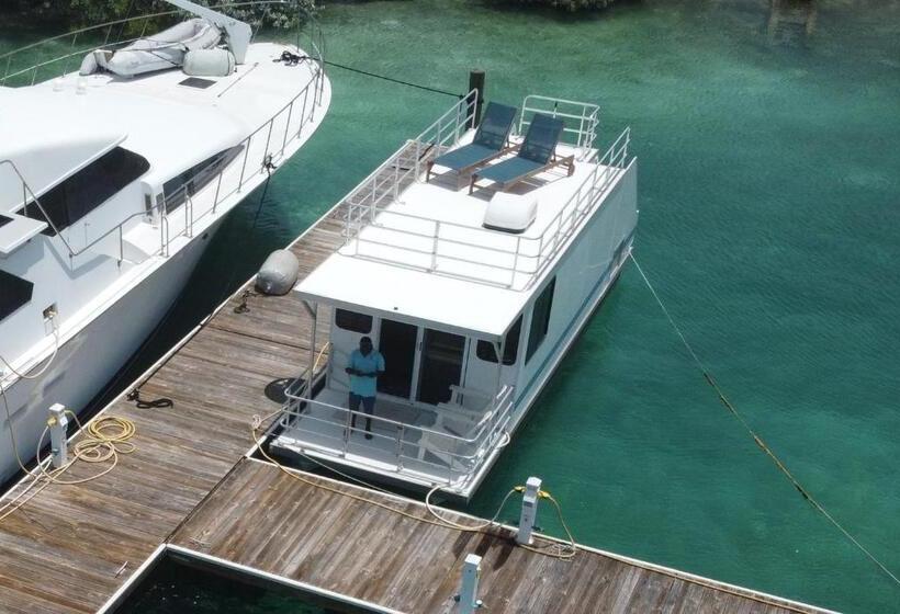 خانه 1 خوابه, St Francis Resort