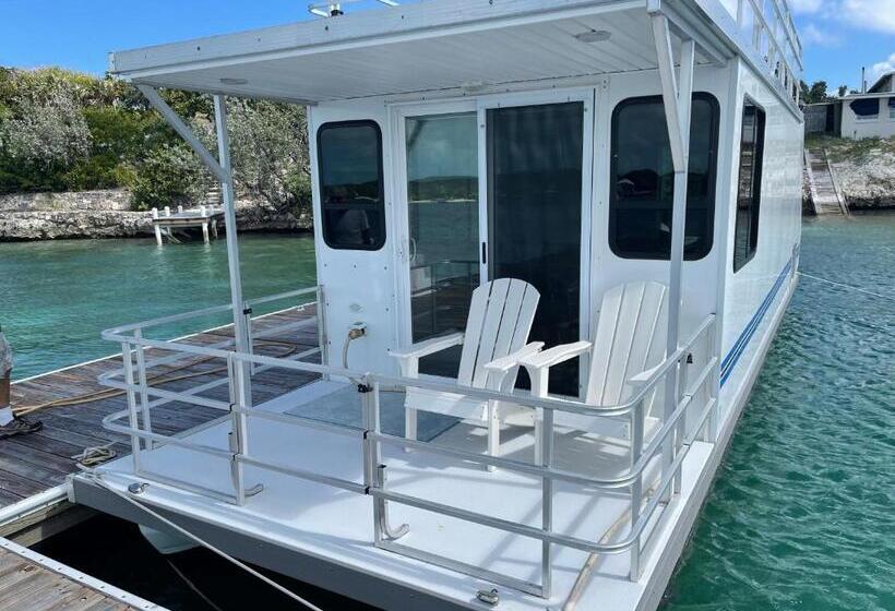 خانه 1 خوابه, St Francis Resort