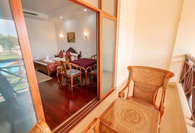 اتاق لوکس, 36manor International Sport