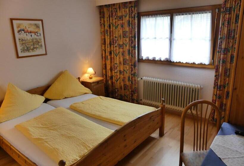 Quarto standard, Maien