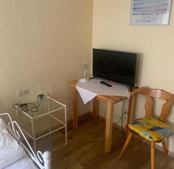 Quarto standart individual, Maien