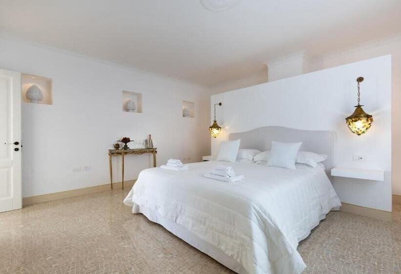 Delüks Oda, Relais Carlo Alberto