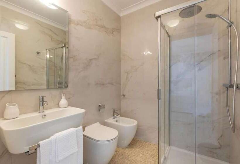 اتاق لوکس, Relais Carlo Alberto