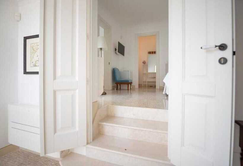 Superior Oda, Relais Carlo Alberto