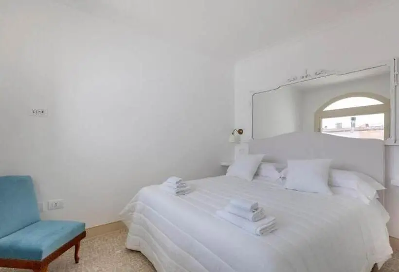 اتاق سوپریور, Relais Carlo Alberto
