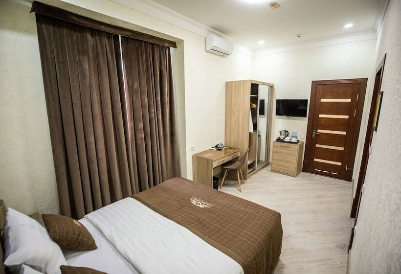 Habitació Estàndard, Leader