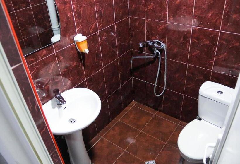 اتاق اکونومی, Venus