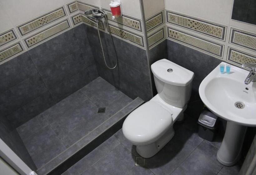 اتاق استاندارد سه نفره, Venus