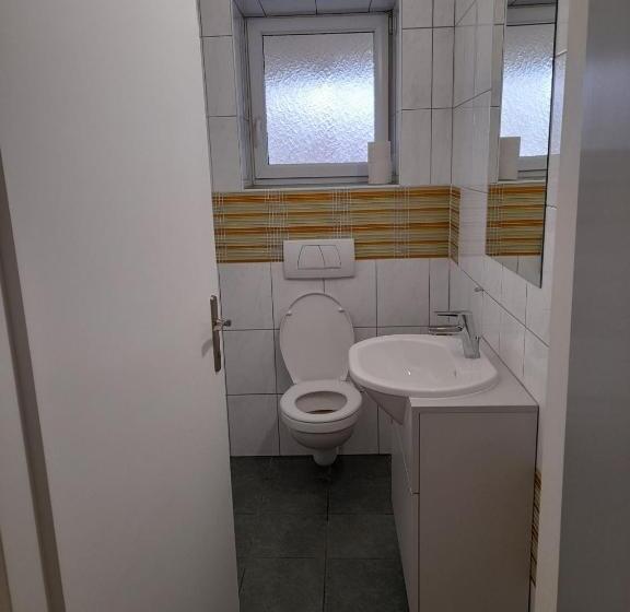침실 2개 아파트, Apartment´s Marchtrenk