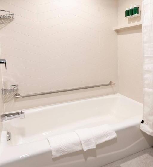 キングサイズベッドのスタンダードルーム, Fairfield By Marriott Edmonton International Airport