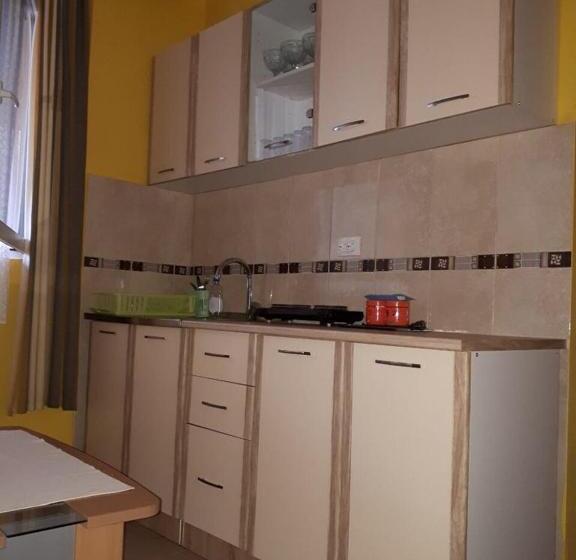 سوییت, Vila Stojana