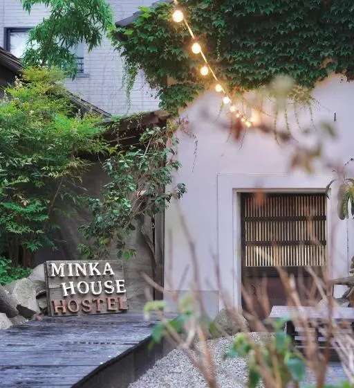 Deluxe-huone, Minka House