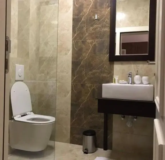 اتاق لوکس, Dardani