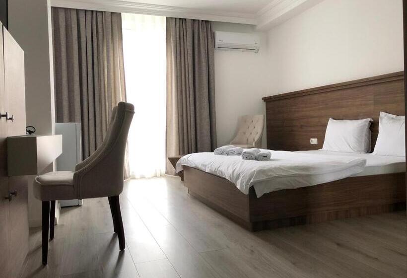 اتاق لوکس, Dardani