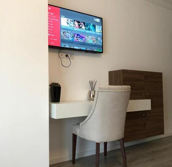 اتاق استاندارد با تراس, Dardani