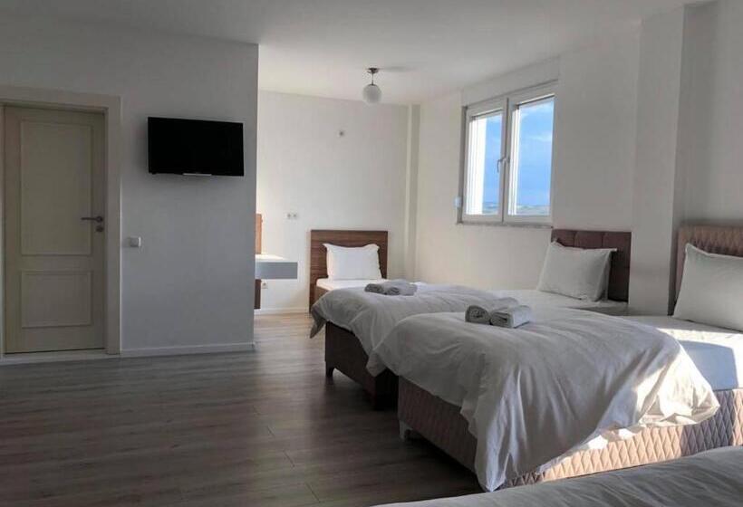 اتاق خانوادگی, Dardani