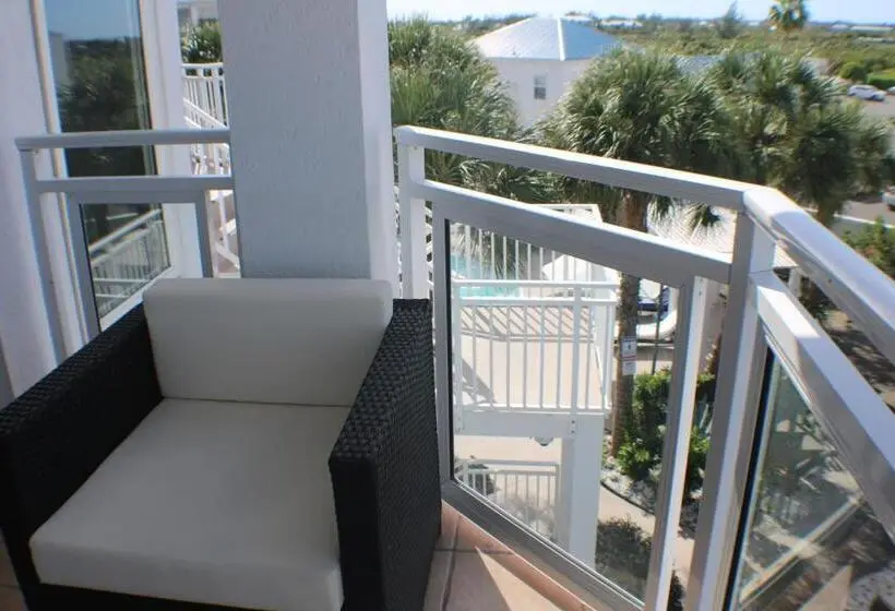 سوییت لوکس, The All New Grace Bay Suites