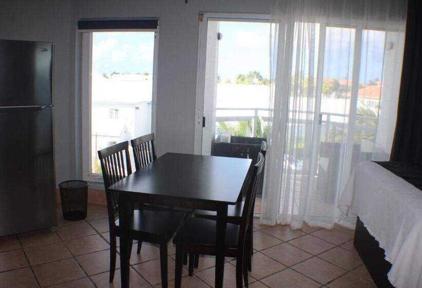 سوییت لوکس, The All New Grace Bay Suites