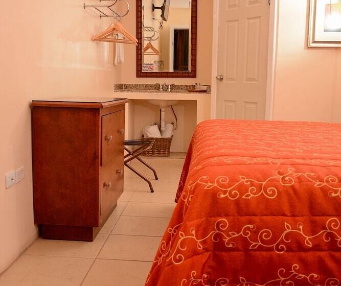 Quarto Estandar, Durazno Inn