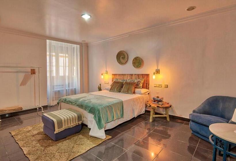 スタンダードルーム, Roomqueo Only Adults