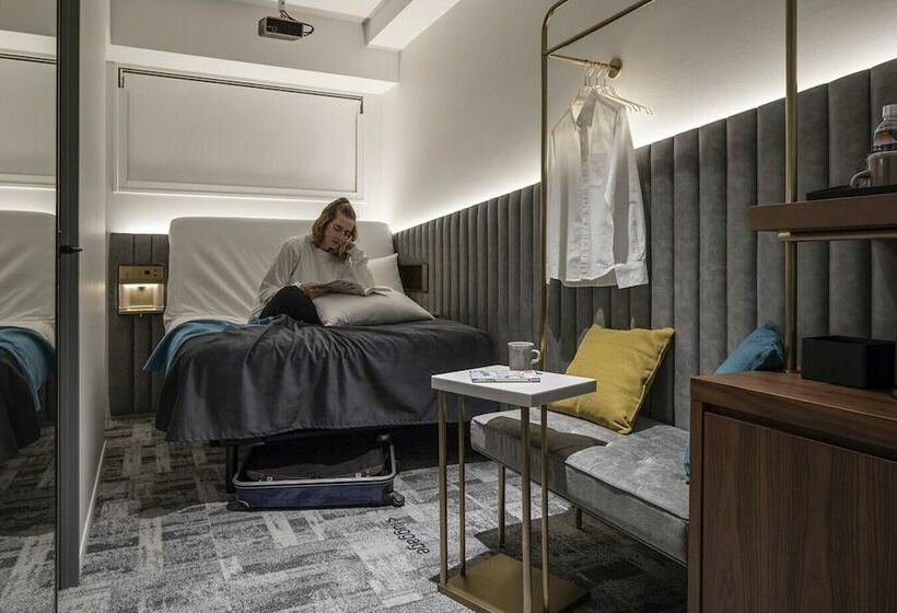 스탠다드 룸, Slash Kawasaki