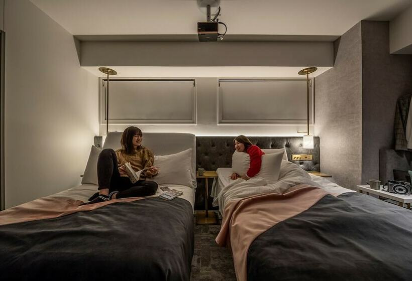 스탠다드 룸, Slash Kawasaki