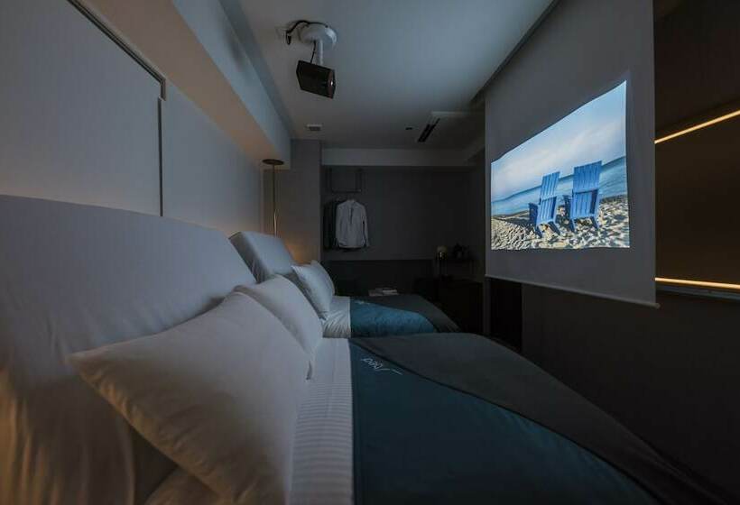 스탠다드 룸, Slash Kawasaki