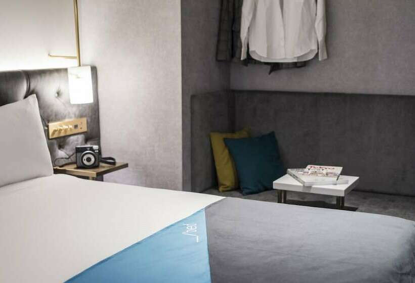 스탠다드 룸, Slash Kawasaki