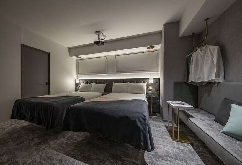 스탠다드 룸, Slash Kawasaki