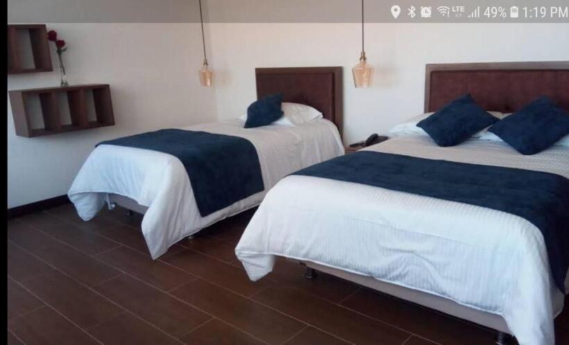 Номер Стандарт Вид на Горы, Amiraty