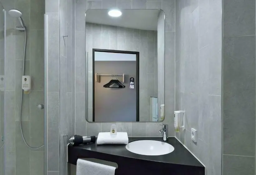 اتاق استاندارد, B&b Hotel Wien Hbf