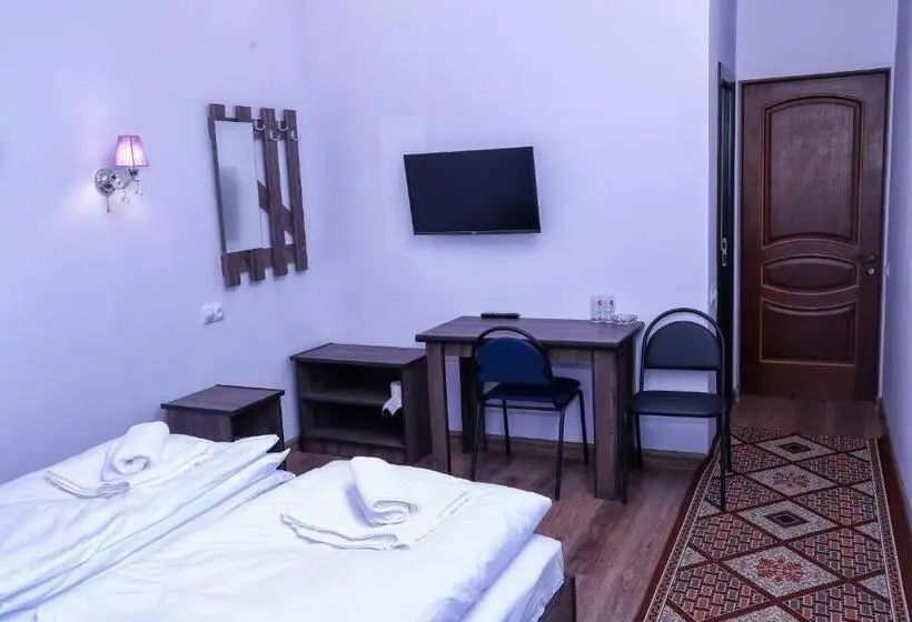اتاق لوکس با بالکن, Sofya