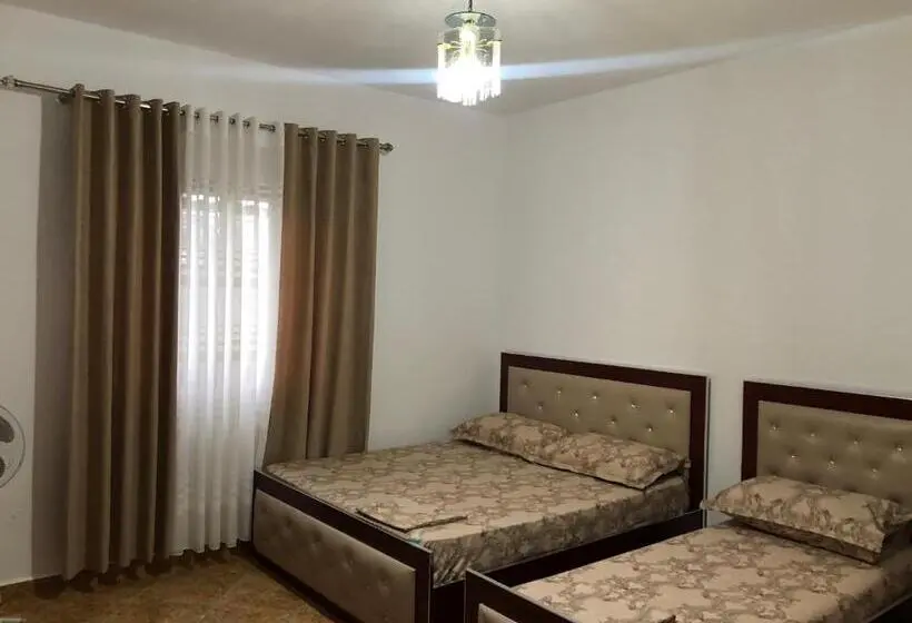 اتاق ساده سه نفره, Guest House Murati