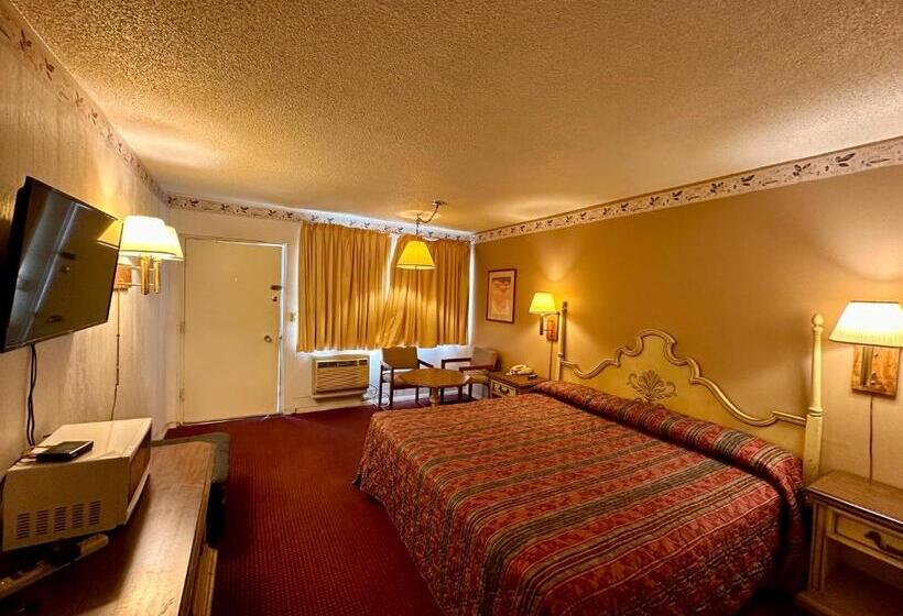 Стандартный Номер Кровать Кинг, The Hastings Inn Salina