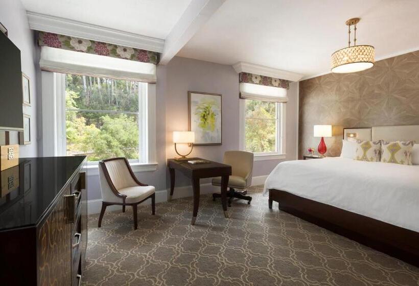 带大床的套房, Claremont Resort & Club