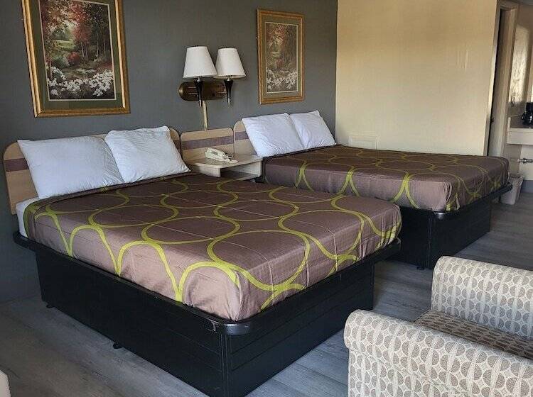 غرفه قياسيه سريرين مزدوجين, Budget Host Inn Bristol