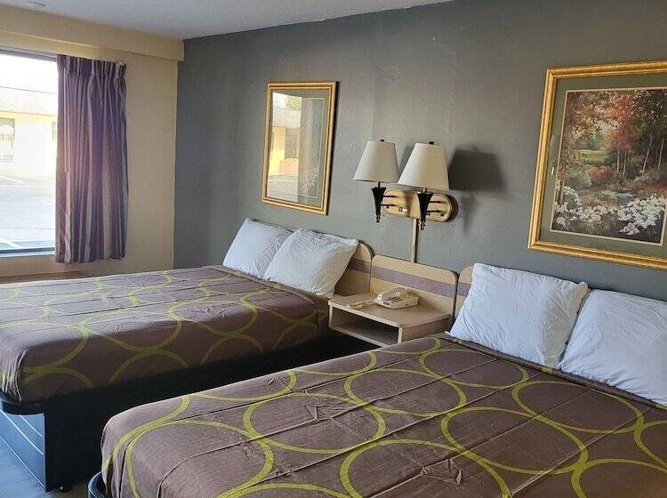 غرفه قياسيه سريرين مزدوجين, Budget Host Inn Bristol