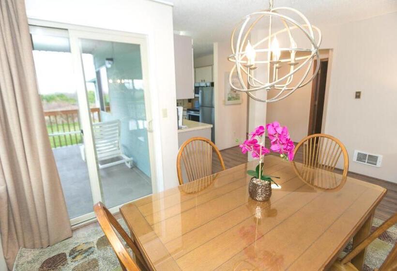 جناح غرفتين نوم, Canterbury Inn