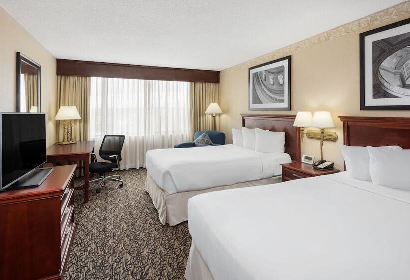 غرفه قياسيه سريرين مزدوجين, Capitol Plaza Hotel Jefferson City
