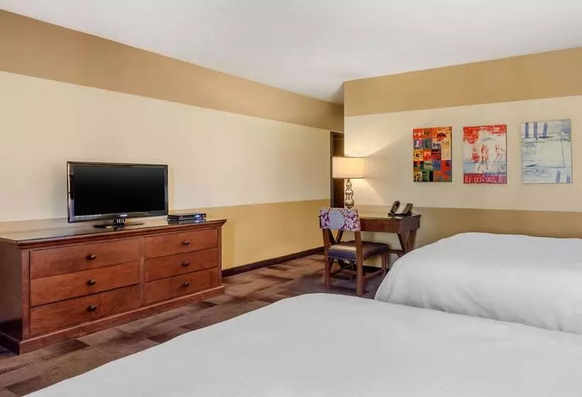 اتاق استاندارد با 2 تخت دوبل, Carlton Oaks Lodge, Ascend Hotel Collection
