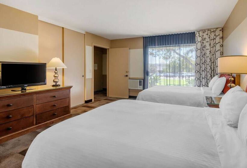 Люкс Адаптированный для Инвалидов, Carlton Oaks Lodge, Ascend Hotel Collection