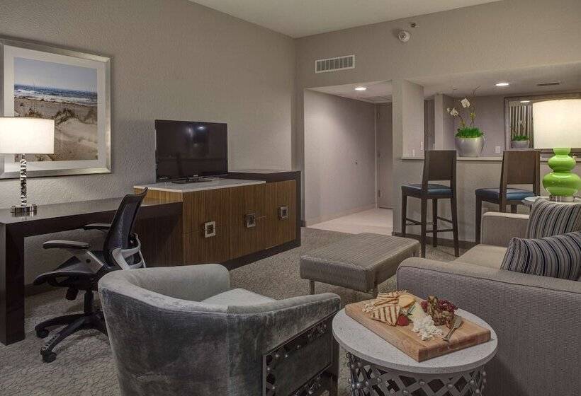 Escritório Estandar Cama Casal, Doubletree By Hilton Hotel Jacksonville Airport