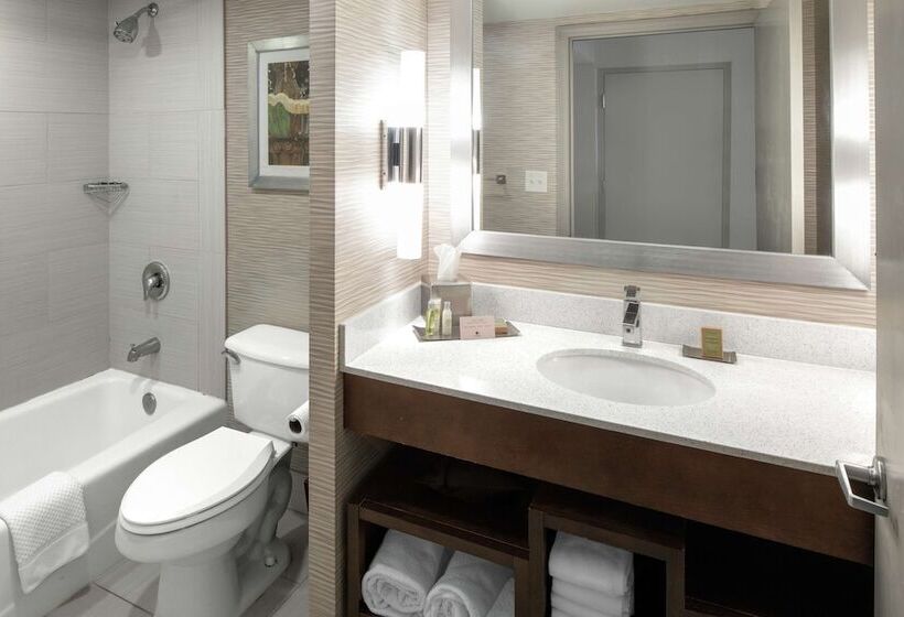 스탠다드 룸 더블 침대 2개, Doubletree By Hilton Hotel Jacksonville Airport