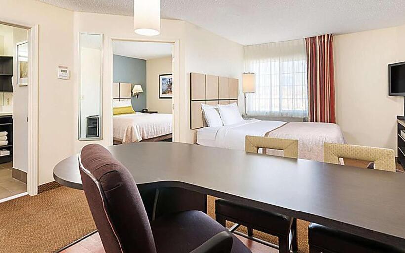 스위트 퀸침대, Sonesta Simply Suites Houston – Nasa Clear Lake