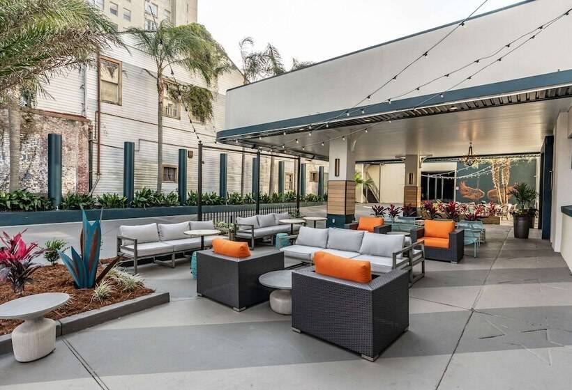 스탠다드 룸 킹사이즈 침대, St Charles Coach House, Ascend Hotel Collection