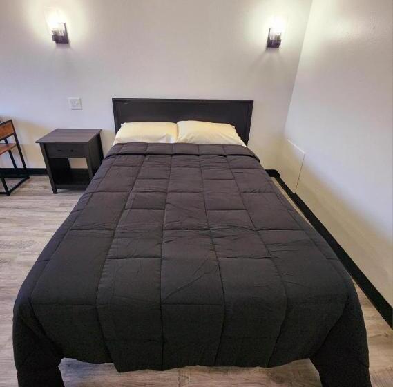 Номер Стандарт Индивидуальный, The Hastings Inn Salina