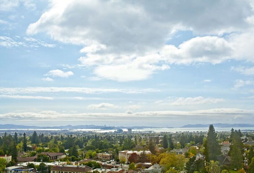 总统套房, Claremont Resort & Club